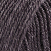 No4 Organic Wool + Nettles - 832 Donkerpoeder